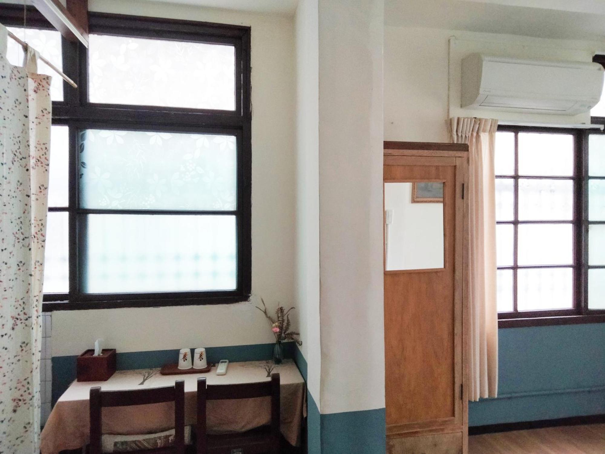 Neat Hostel Tainan Exterior foto